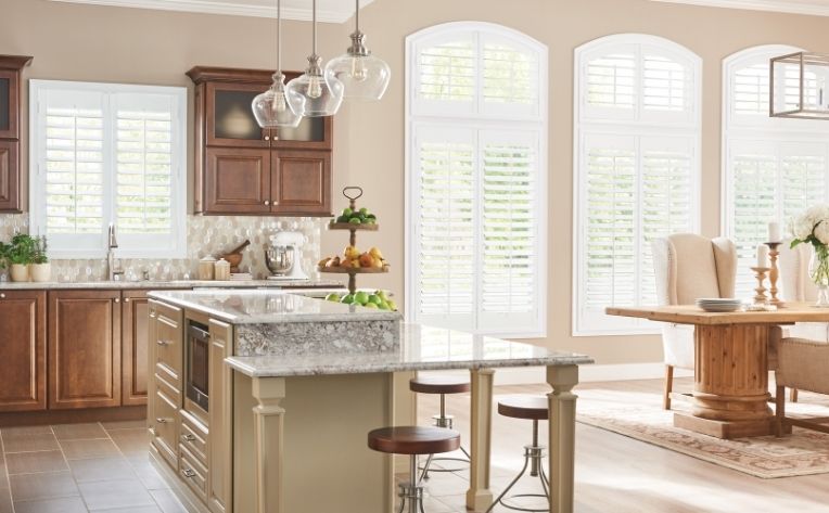 انتقال الأرضية بين ارتفاعات مختلفة